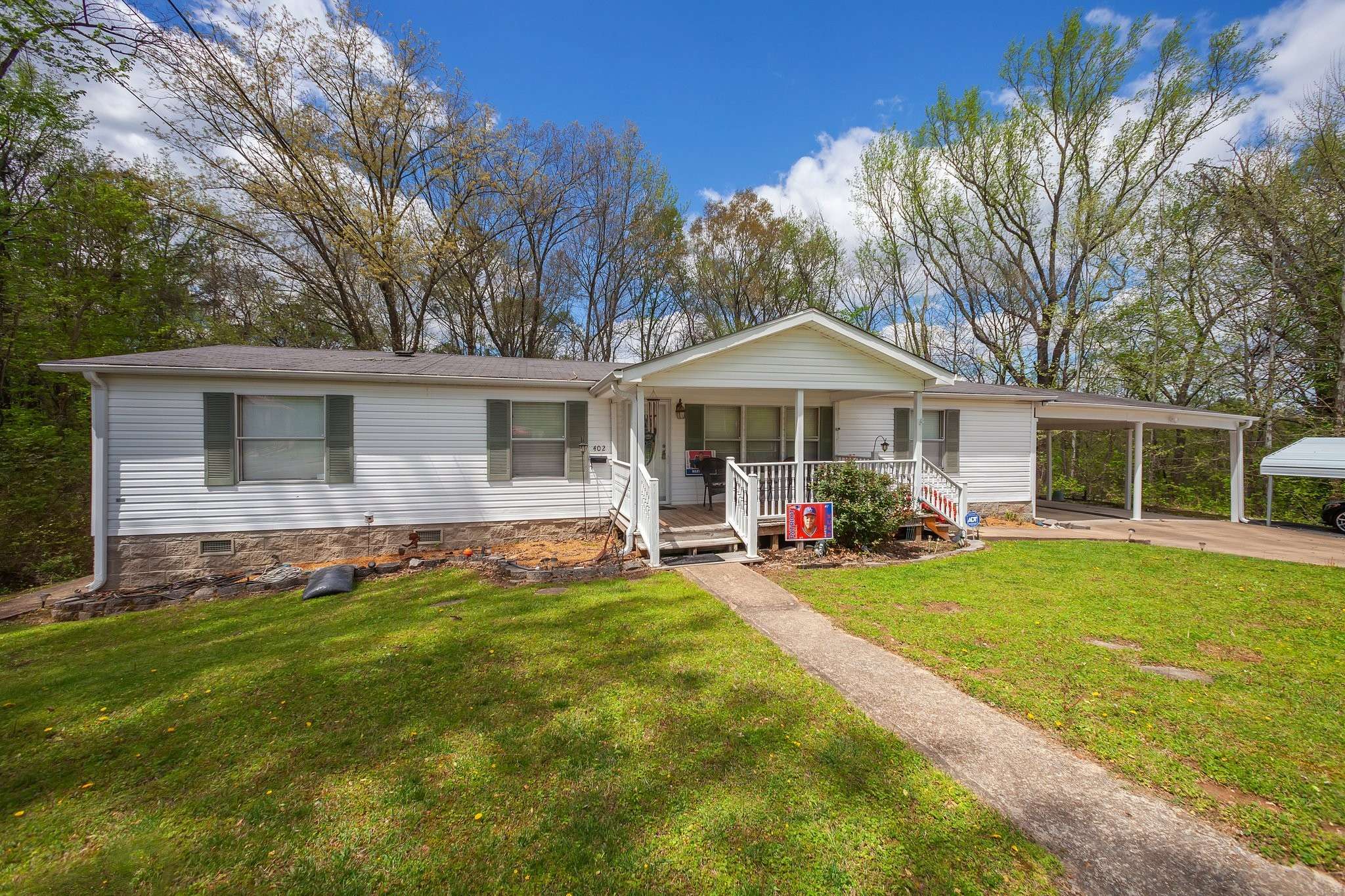 Paris, TN 38242,402 Jones St