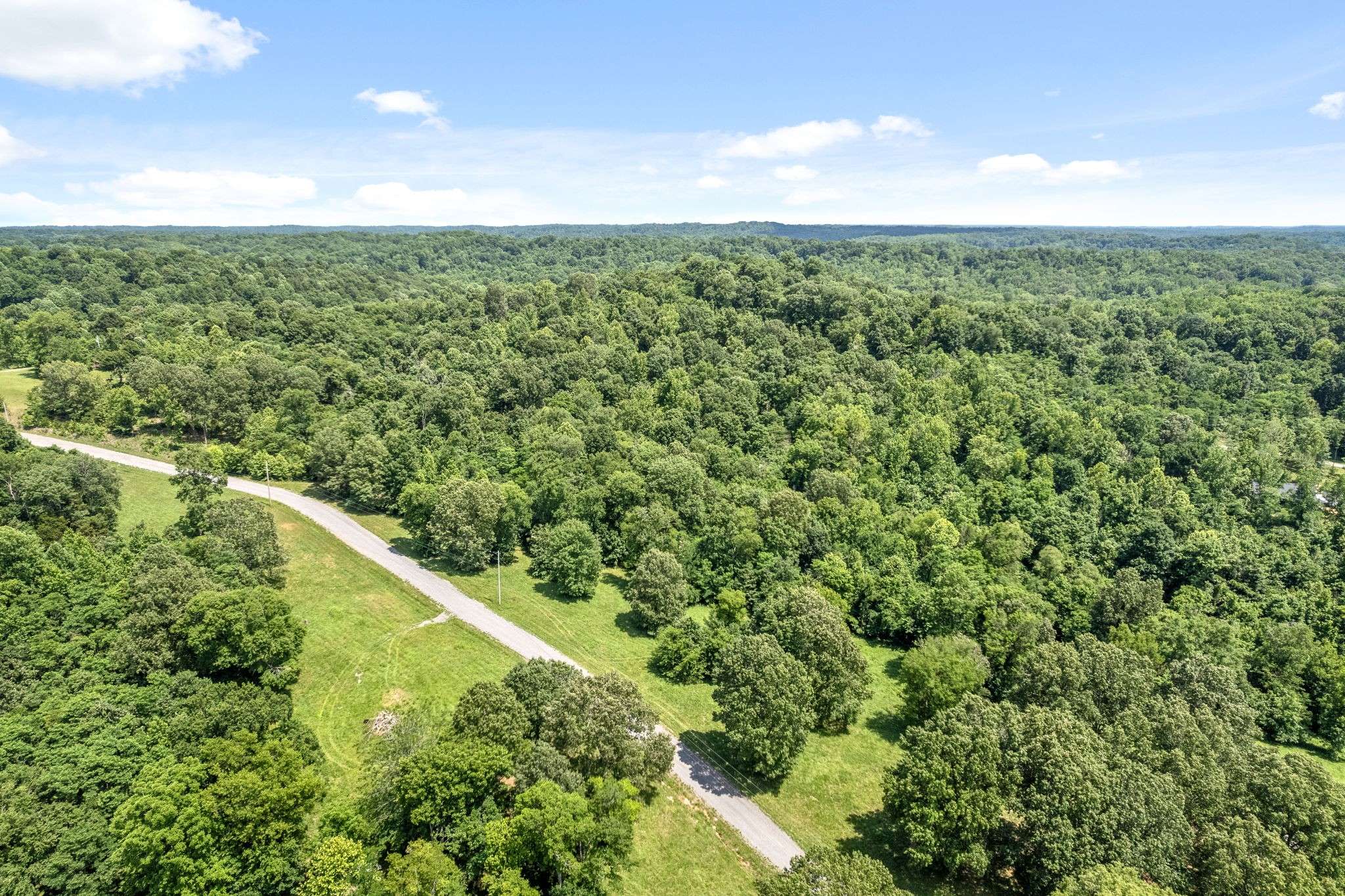 Bumpus Mills, TN 37028,16 Creekmore Lane