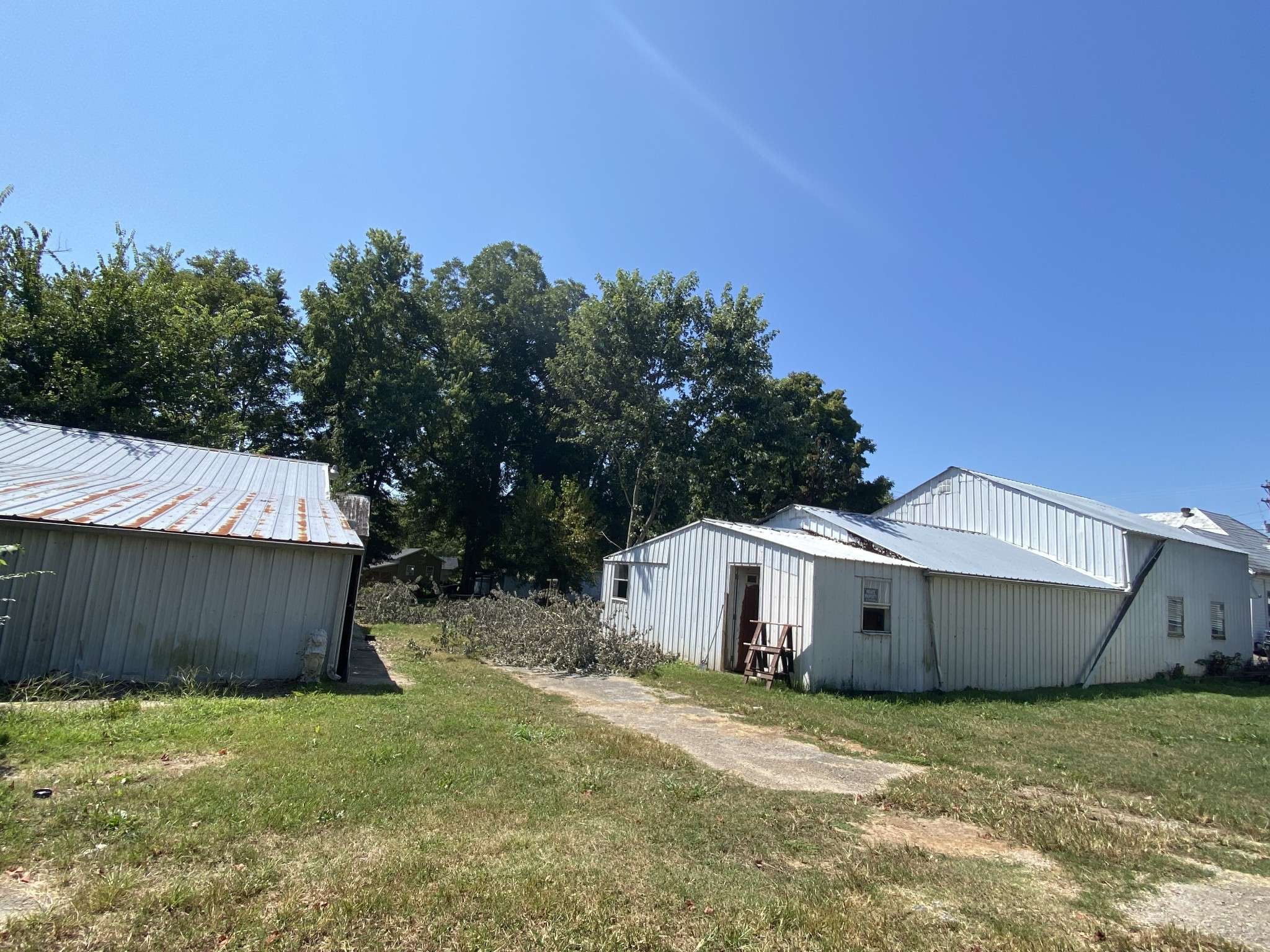 Adairville, KY 42202,602 N Main St