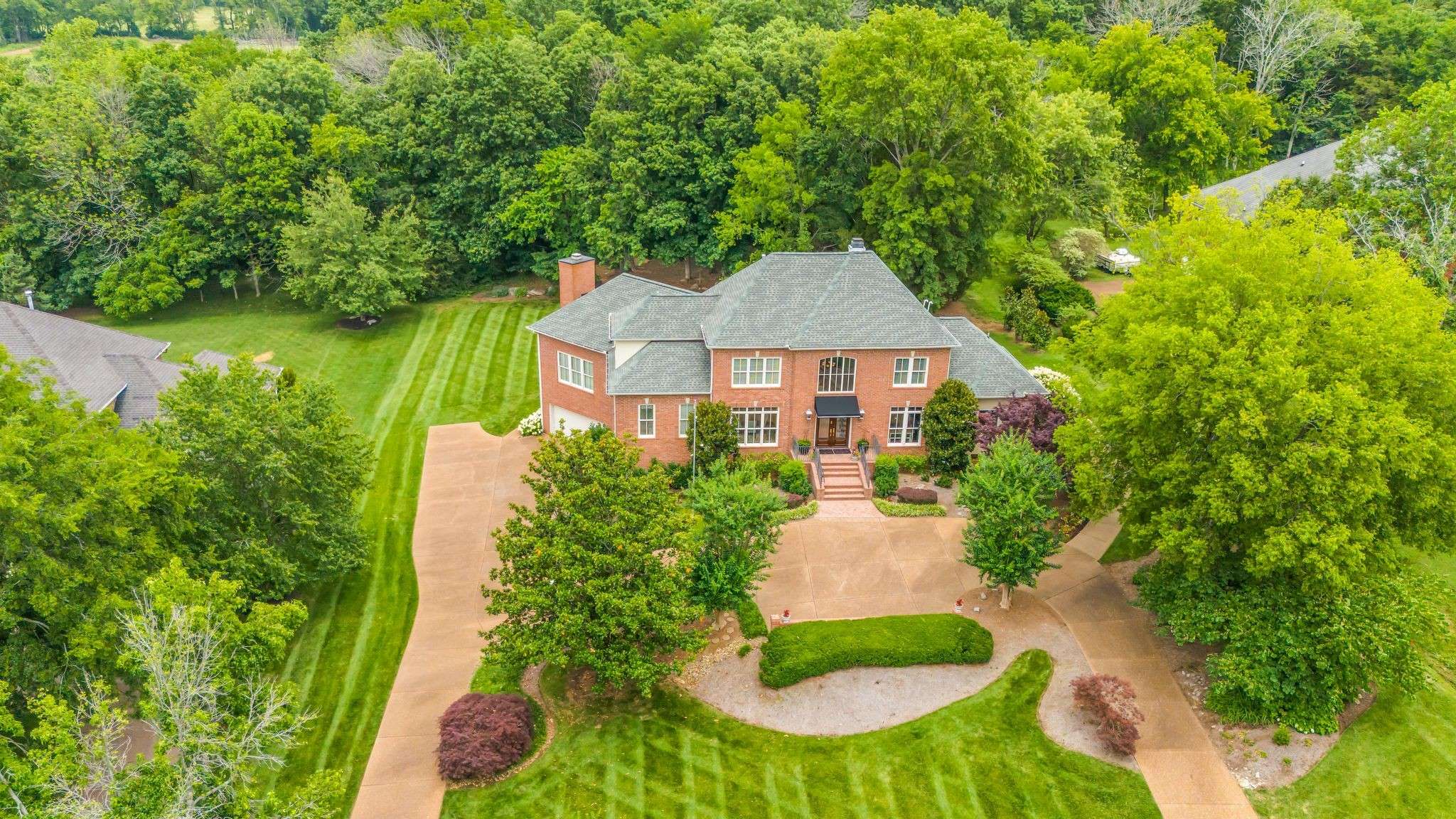 Brentwood, TN 37027,9261 Hunterboro Dr
