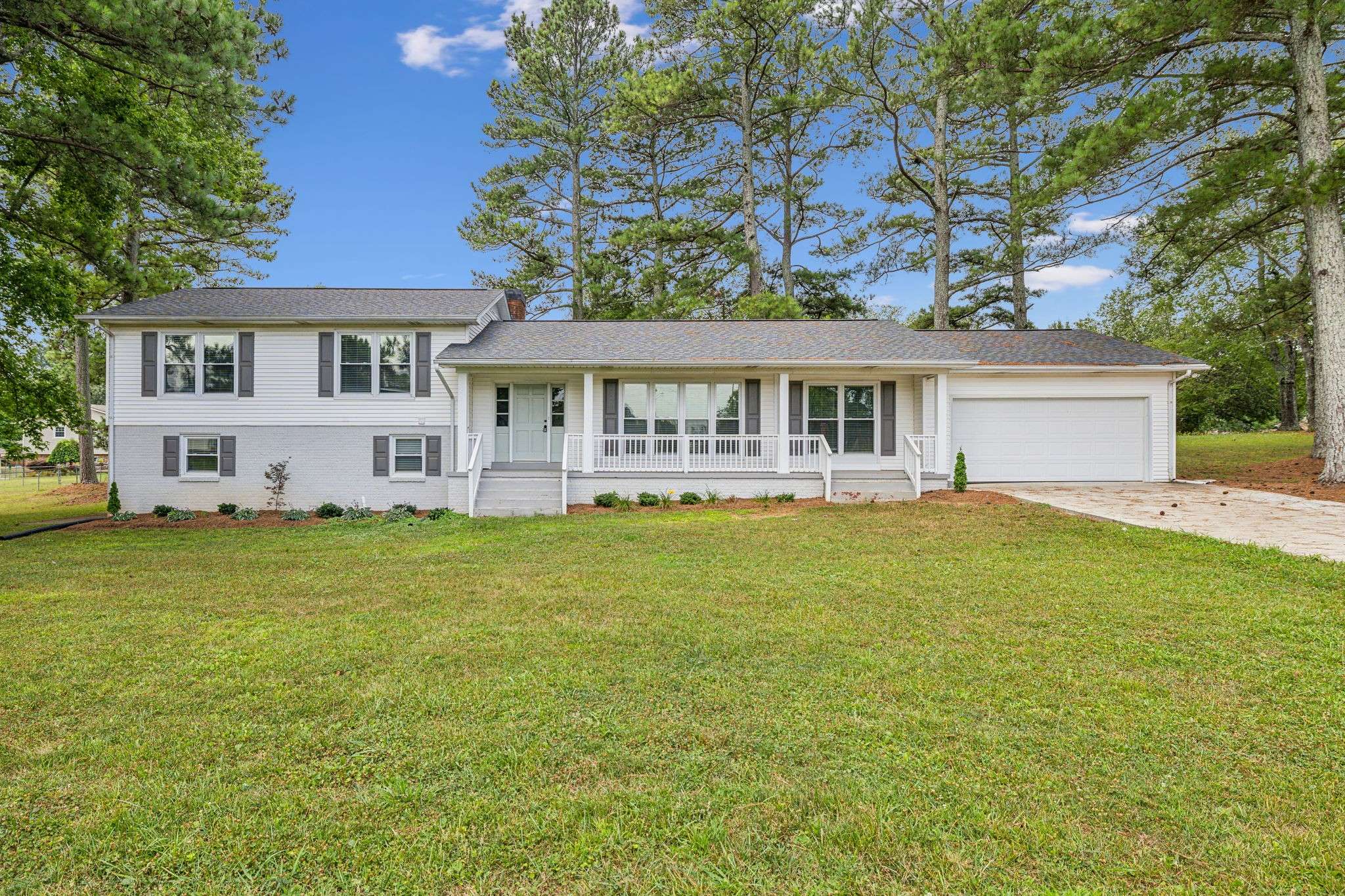 Lawrenceburg, TN 38464,1713 Deer Hollow Dr