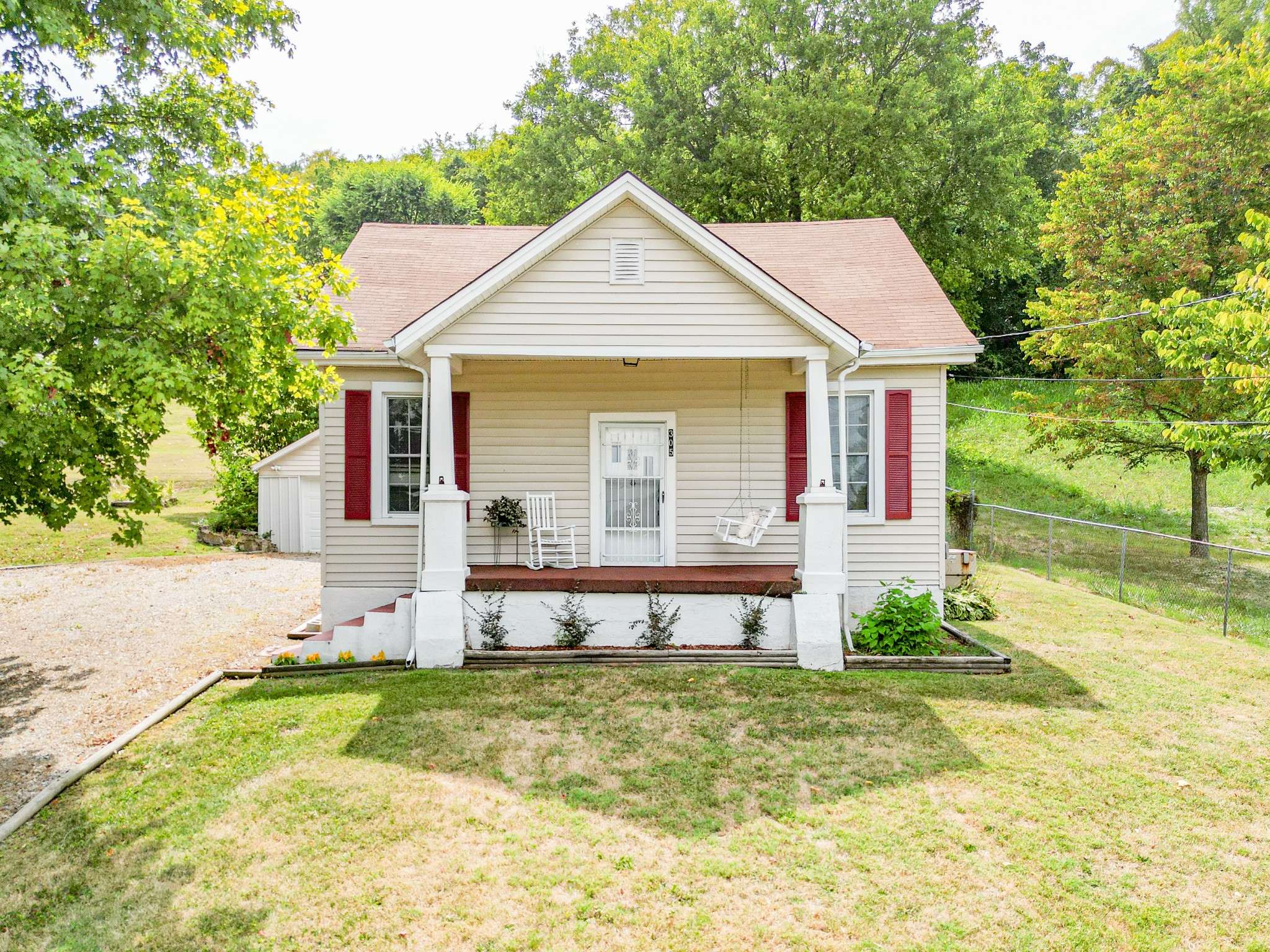 Mount Pleasant, TN 38474,305 Edgewood Avenue