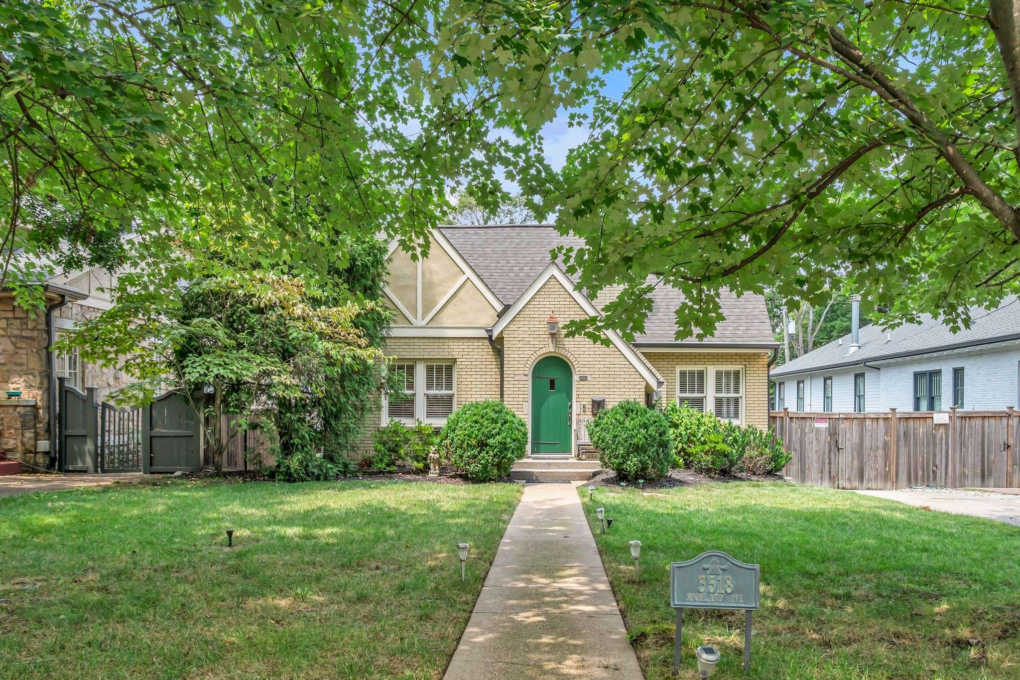 Nashville, TN 37205,3518 Richland Ave
