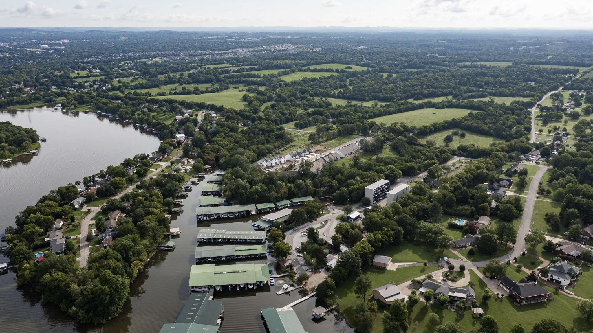 Gallatin, TN 37066,1144 Lock 4 Rd #B-5