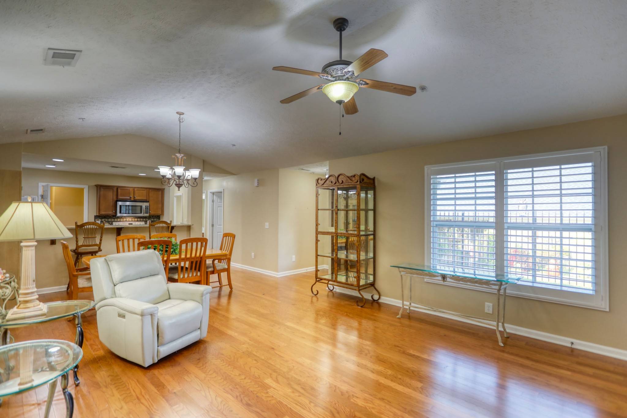 White House, TN 37188,2360 Highway 31W #608