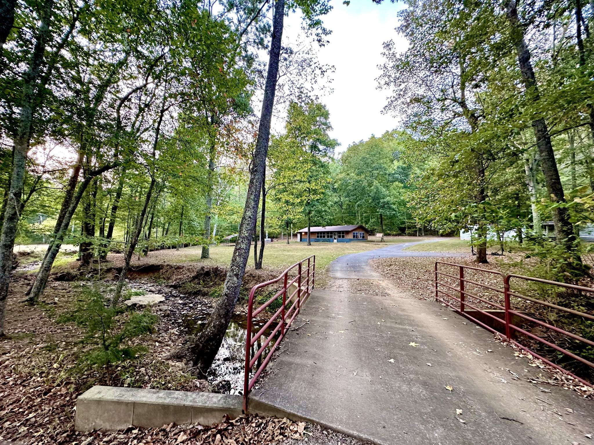 Tennessee Ridge, TN 37178,367 Lakeview Cir