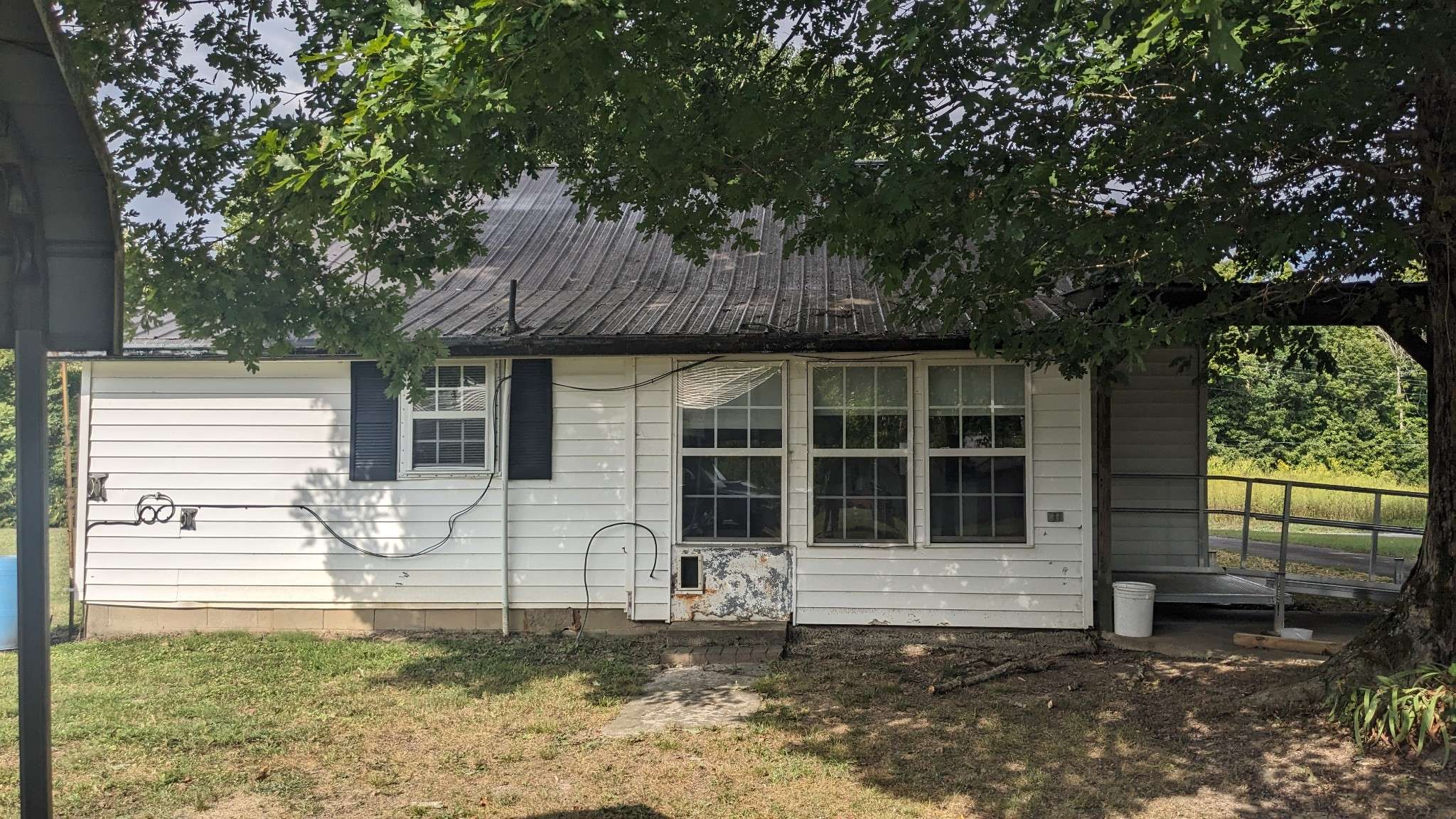 Livingston, TN 38570,104 Davis Rd