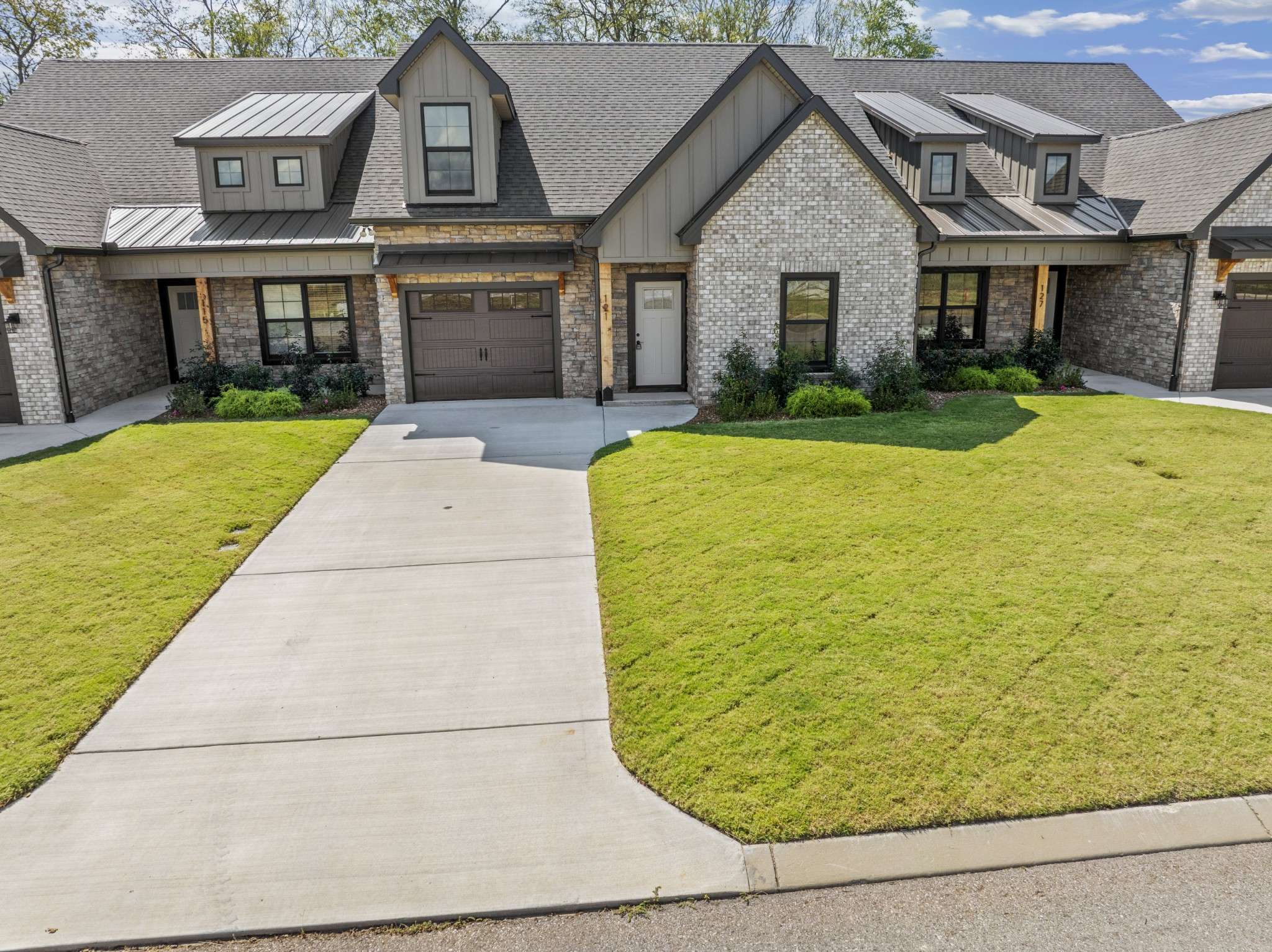 Winchester, TN 37398,121 Edgefield Court