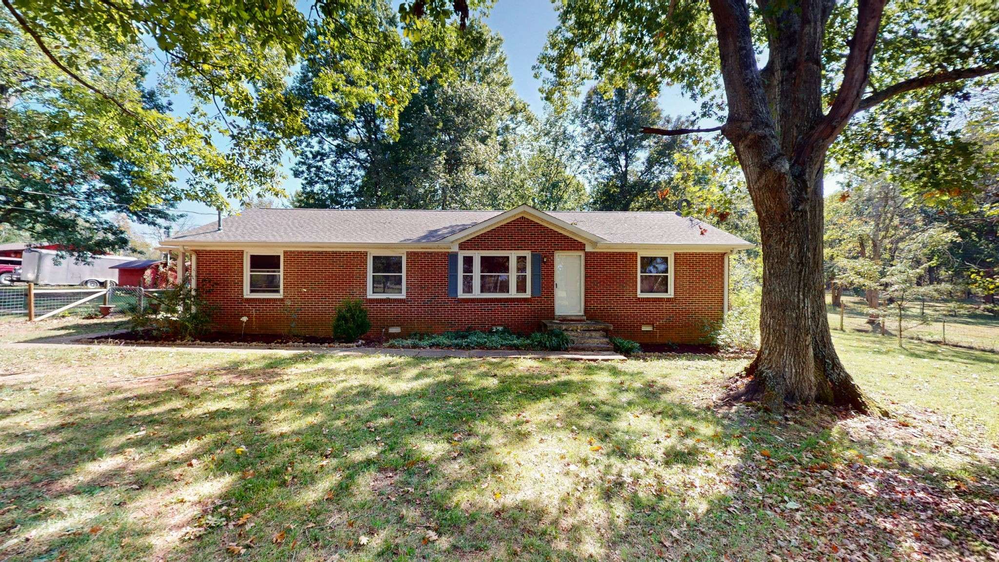 Christiana, TN 37037,5768 Christiana Hoovers Gap Rd