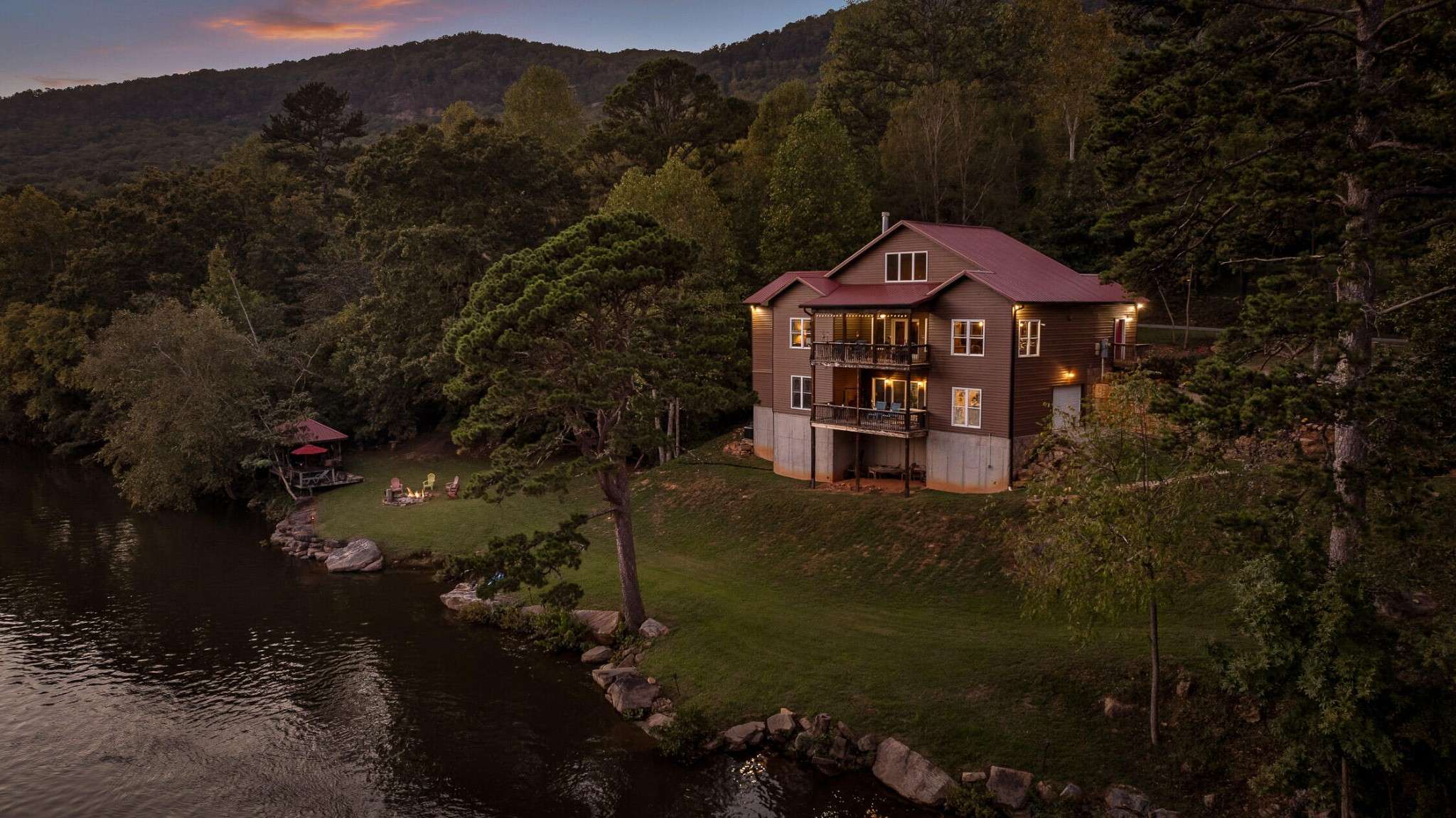 Chattanooga, TN 37405,21010 River Canyon Road