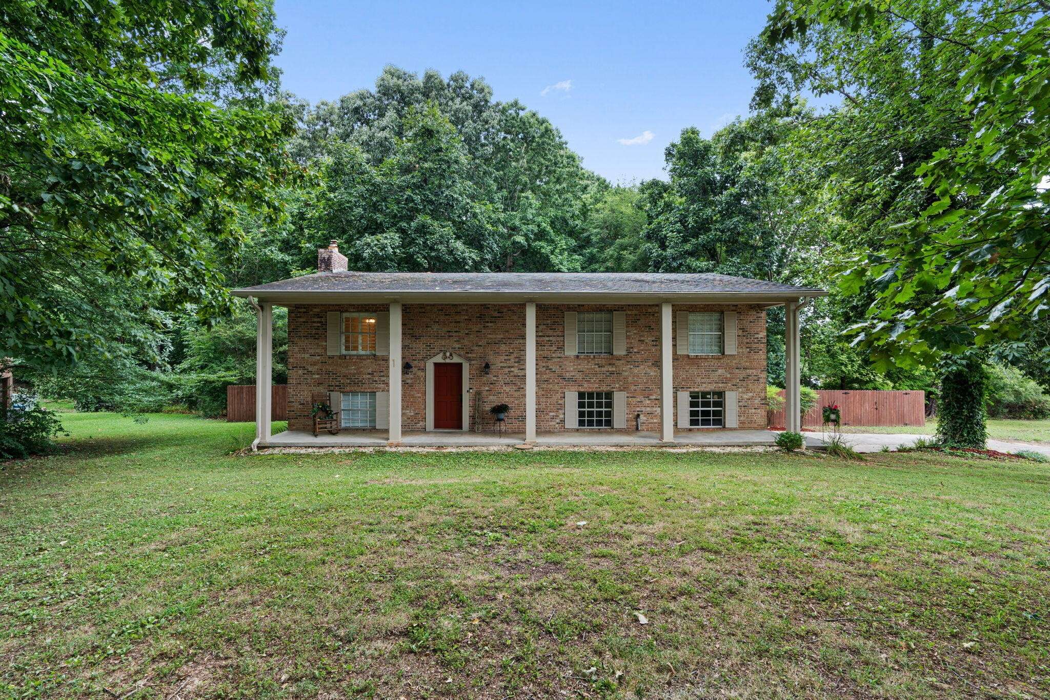 Athens, TN 37303,2447 Cindy Street