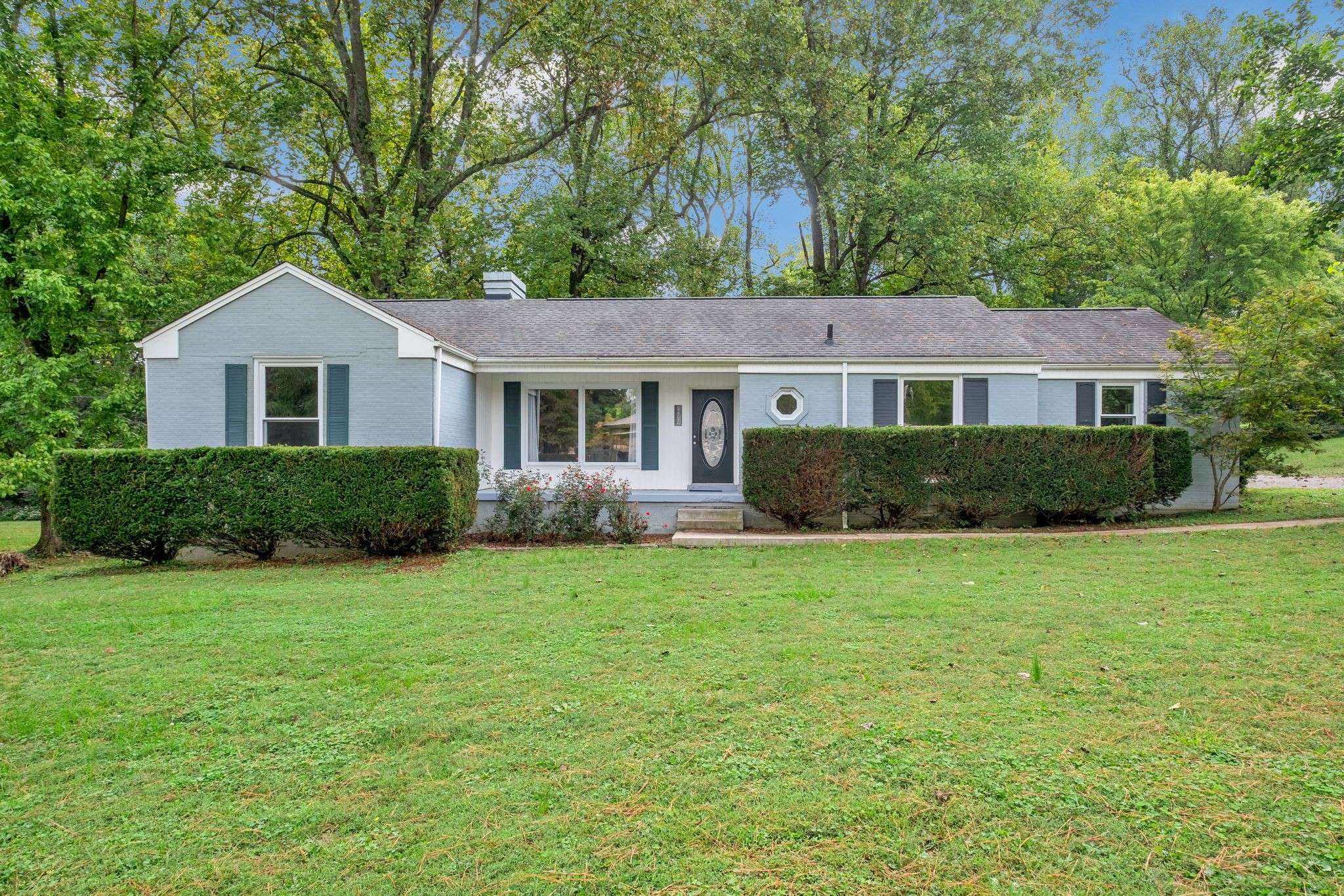 Columbia, TN 38401,922 Azalea Dr