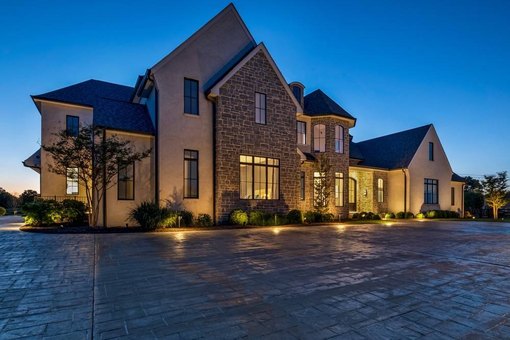 Mount Juliet, TN 37122,1700 Mount Juliet Rd #S