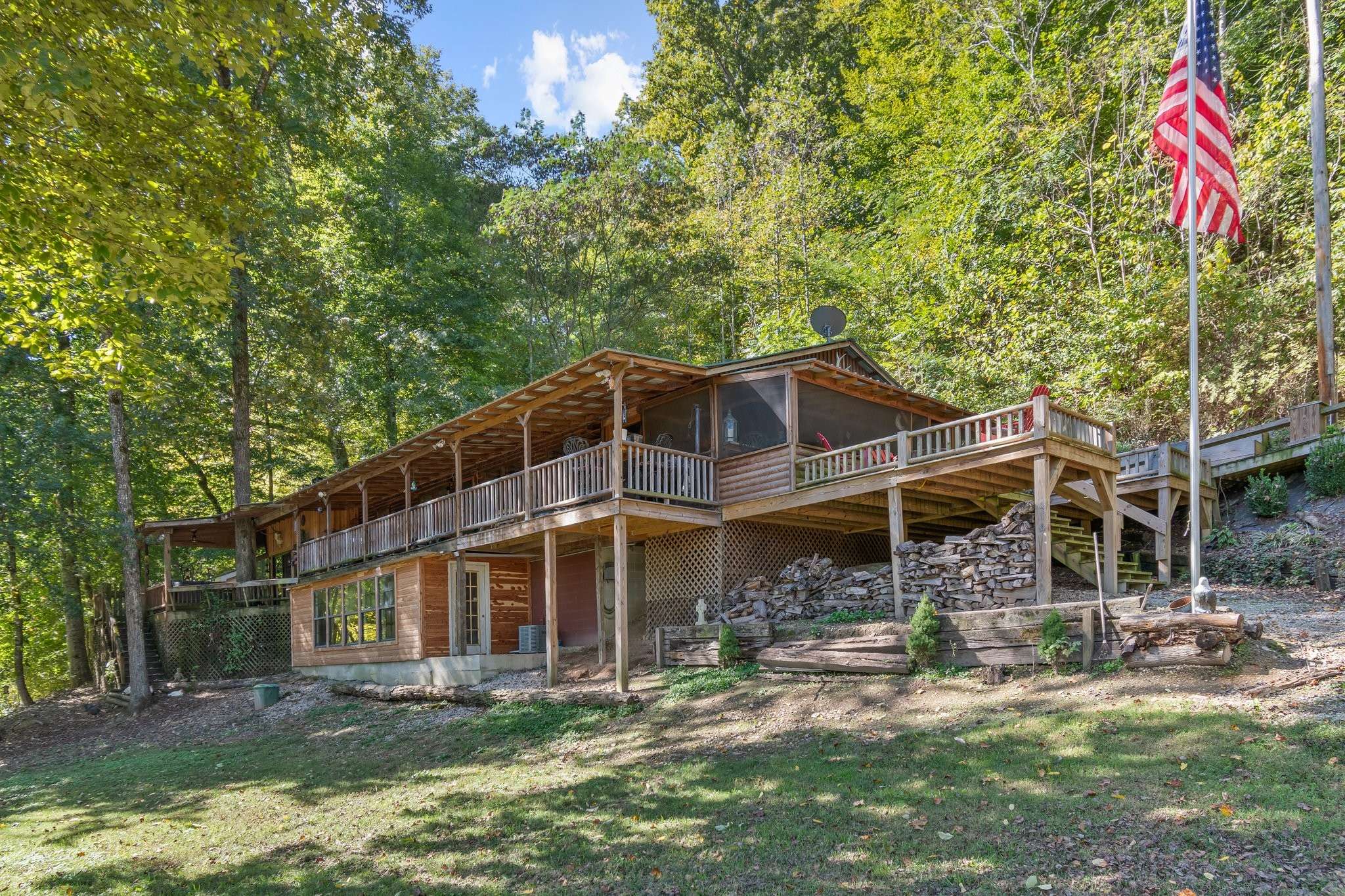 Hohenwald, TN 38462,404 Sickler Road