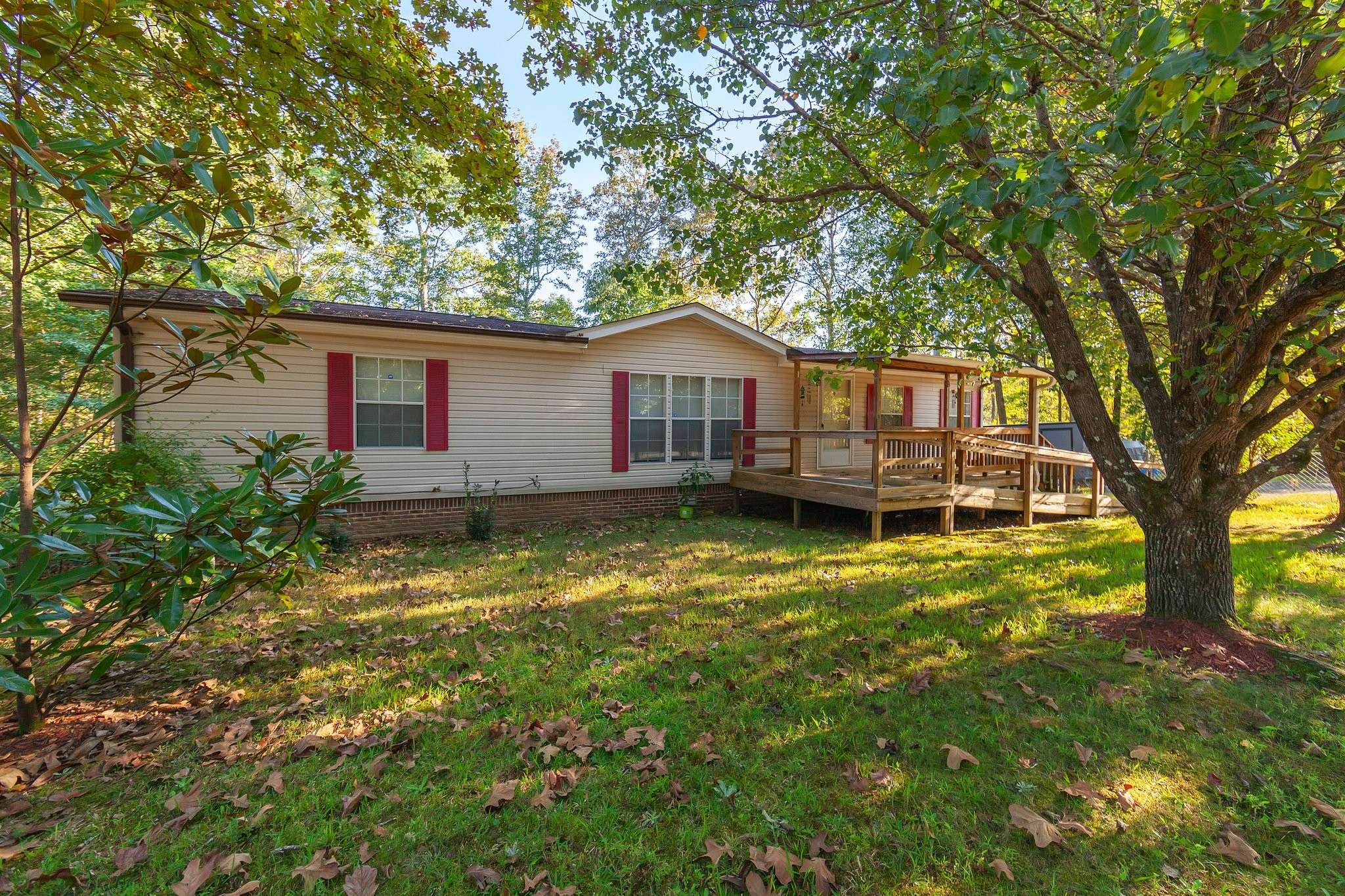 Lexington, TN 38351,170 Horseshoe Hollow Ln