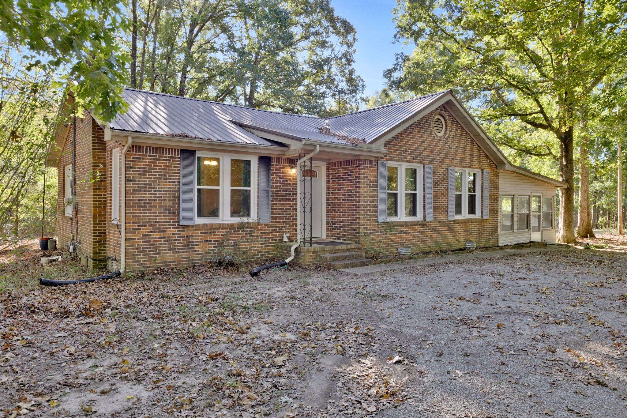 Hohenwald, TN 38462,275 Rockhouse Rd
