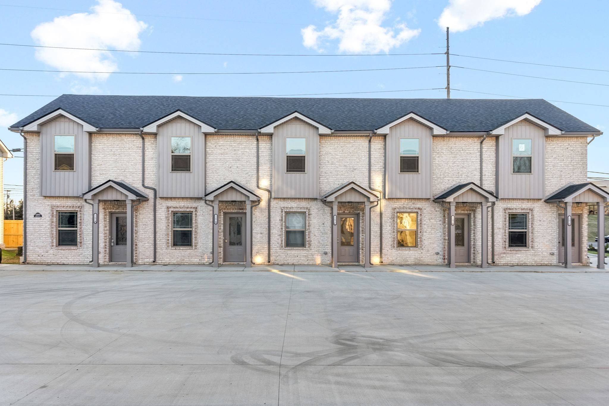 Clarksville, TN 37042,1201 Fort Campbell Blvd #Building 3 Unit B