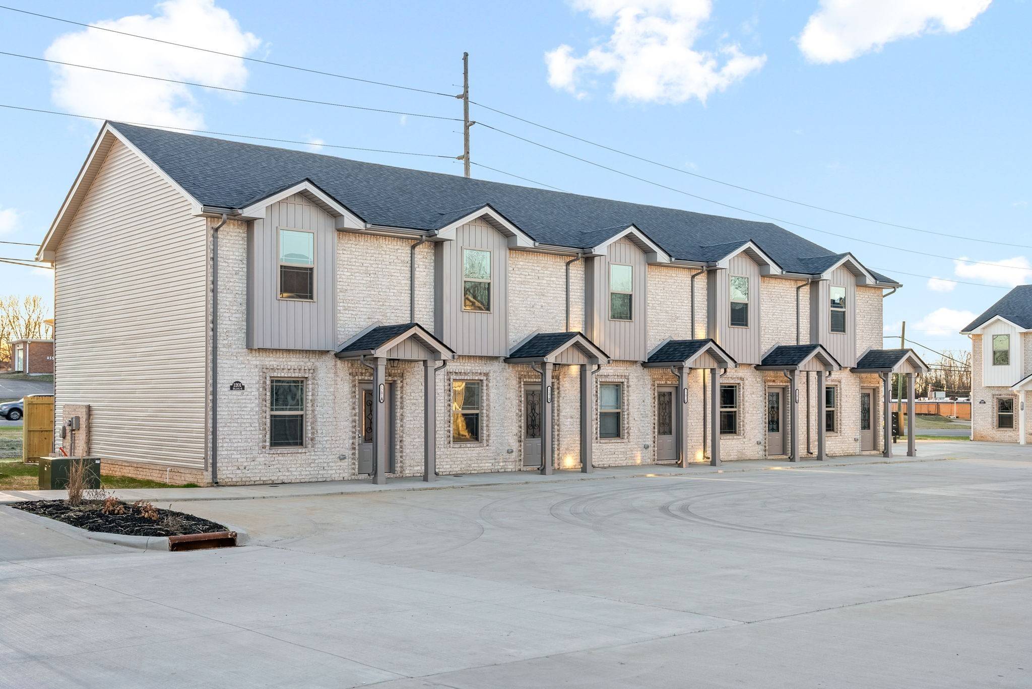 Clarksville, TN 37042,1201 Fort Campbell Blvd #Building 3 Unit B