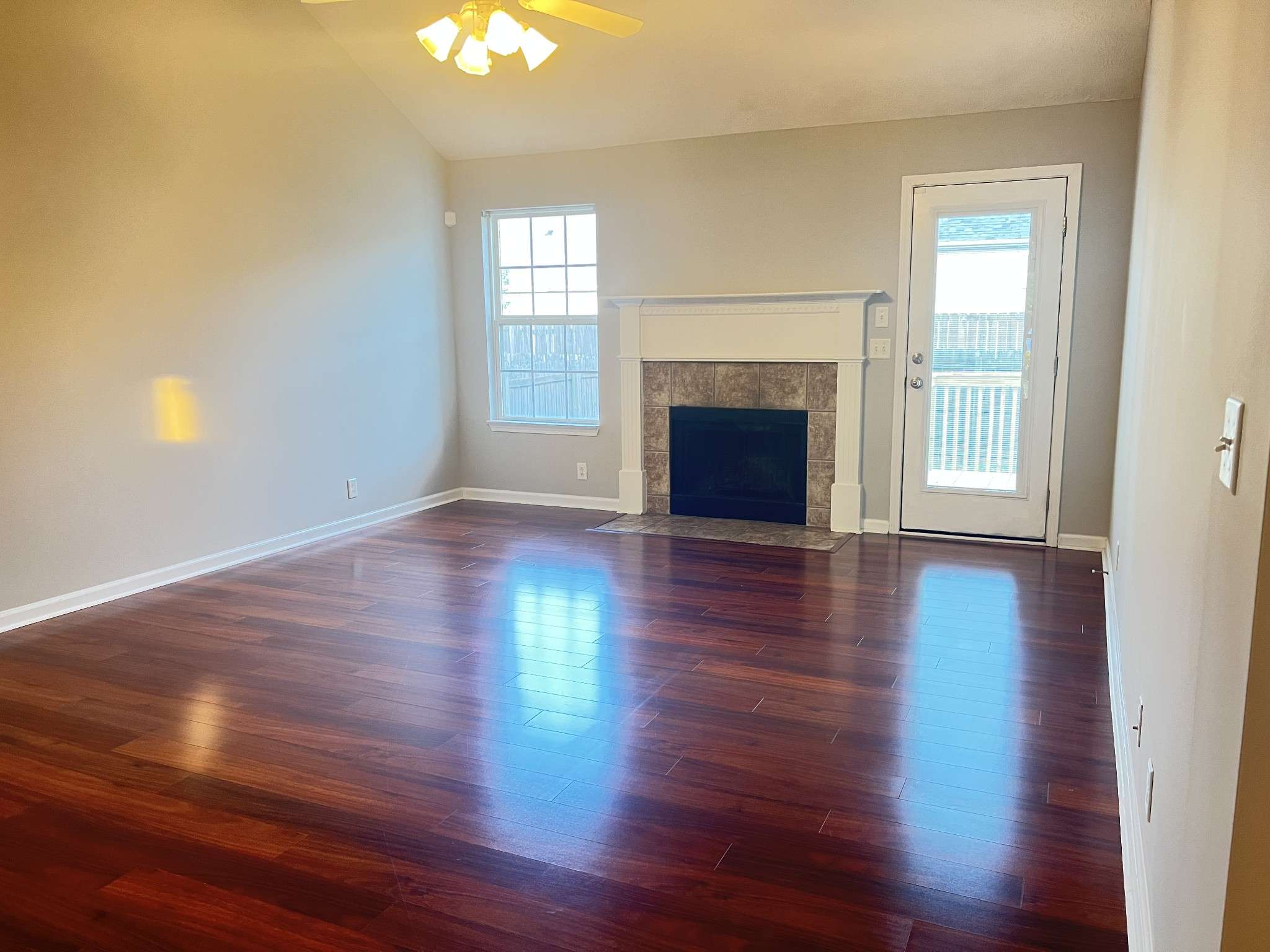 Murfreesboro, TN 37128,1285 Dalmally Dr
