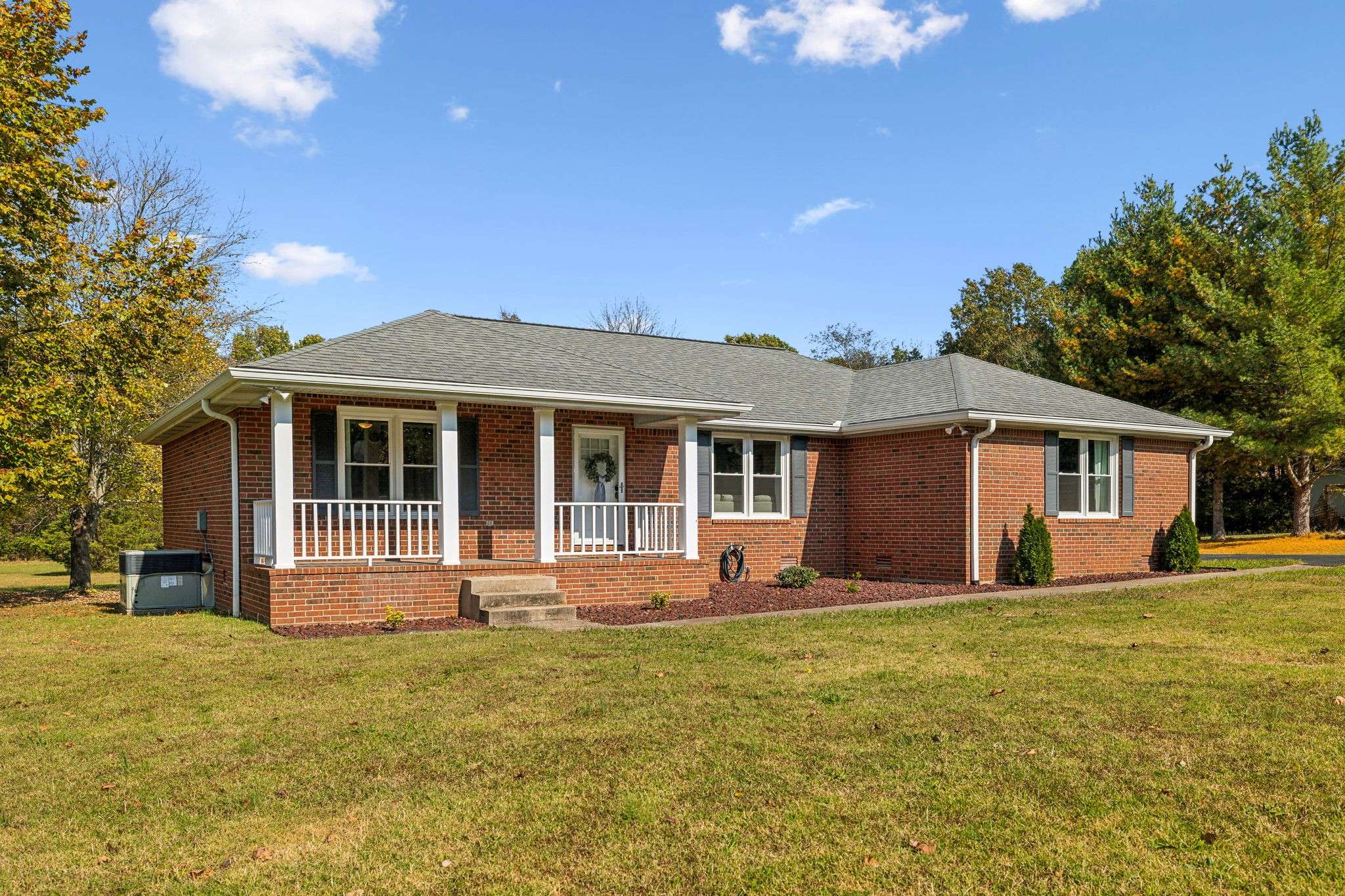 Mount Juliet, TN 37122,221 Oak Point Ln