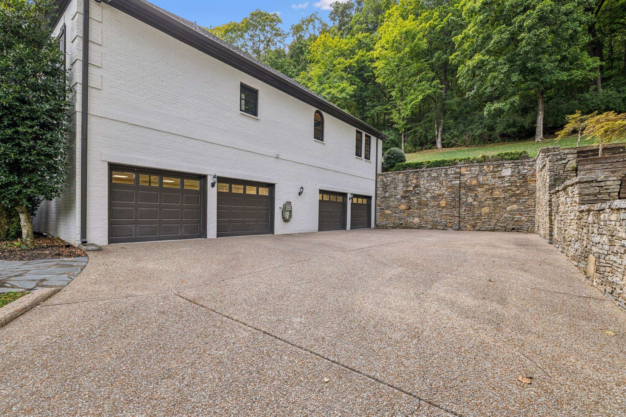 Brentwood, TN 37027,5221 Heathrow Hills Dr