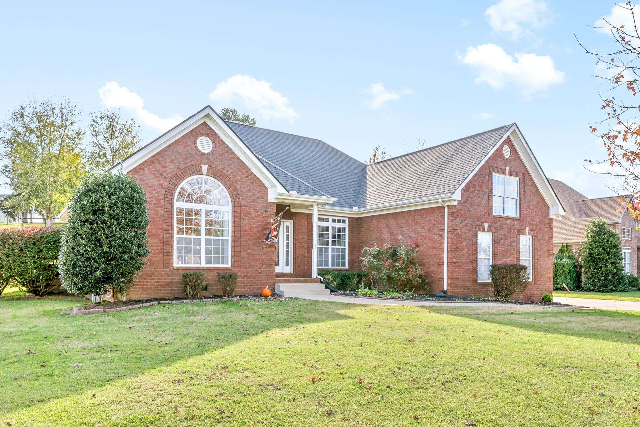 Pleasant View, TN 37146,4042 Oak Pointe Dr