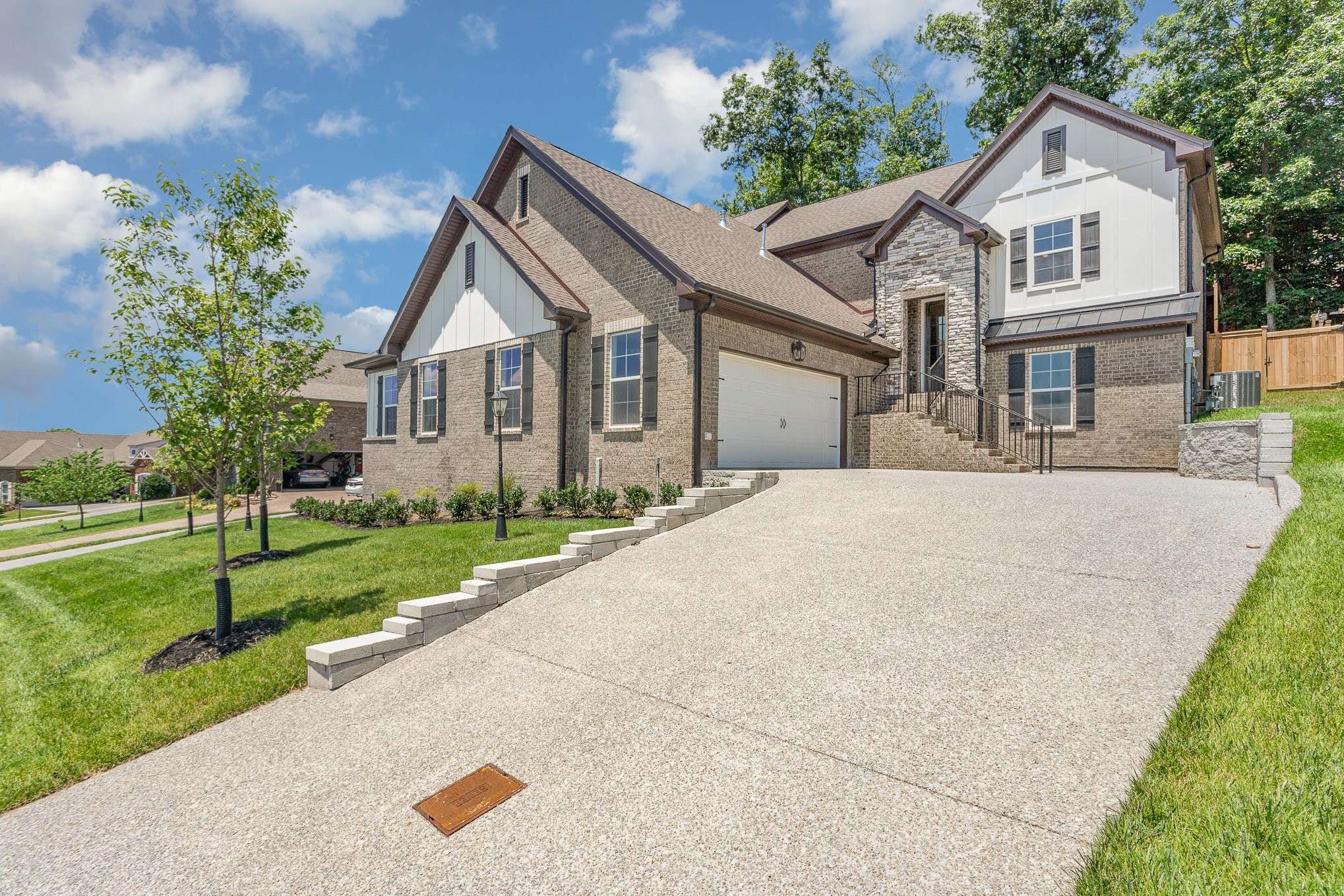 Hendersonville, TN 37075,176 Cobbler Cir