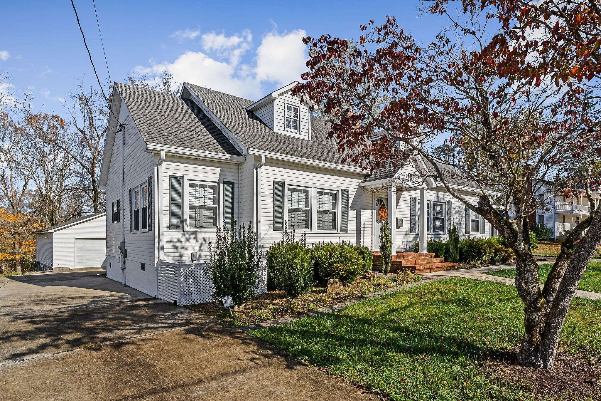 Smithville, TN 37166,408 W Main St