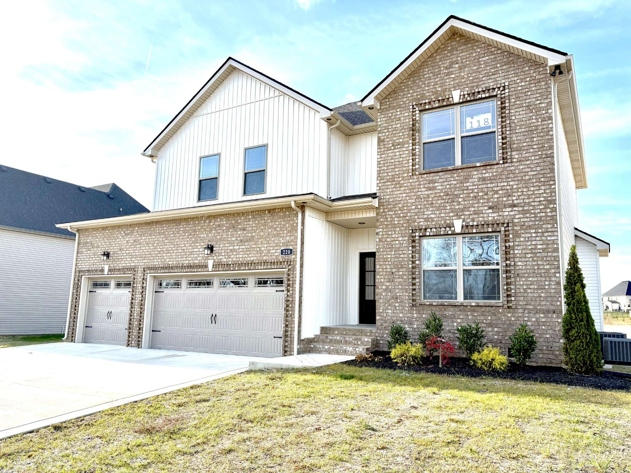 Pleasant View, TN 37146,220 Young Ln