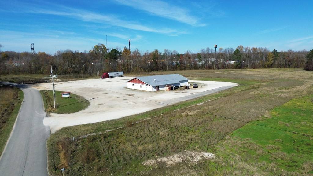 Holladay, TN 38341,153 McIllwain Rd #N