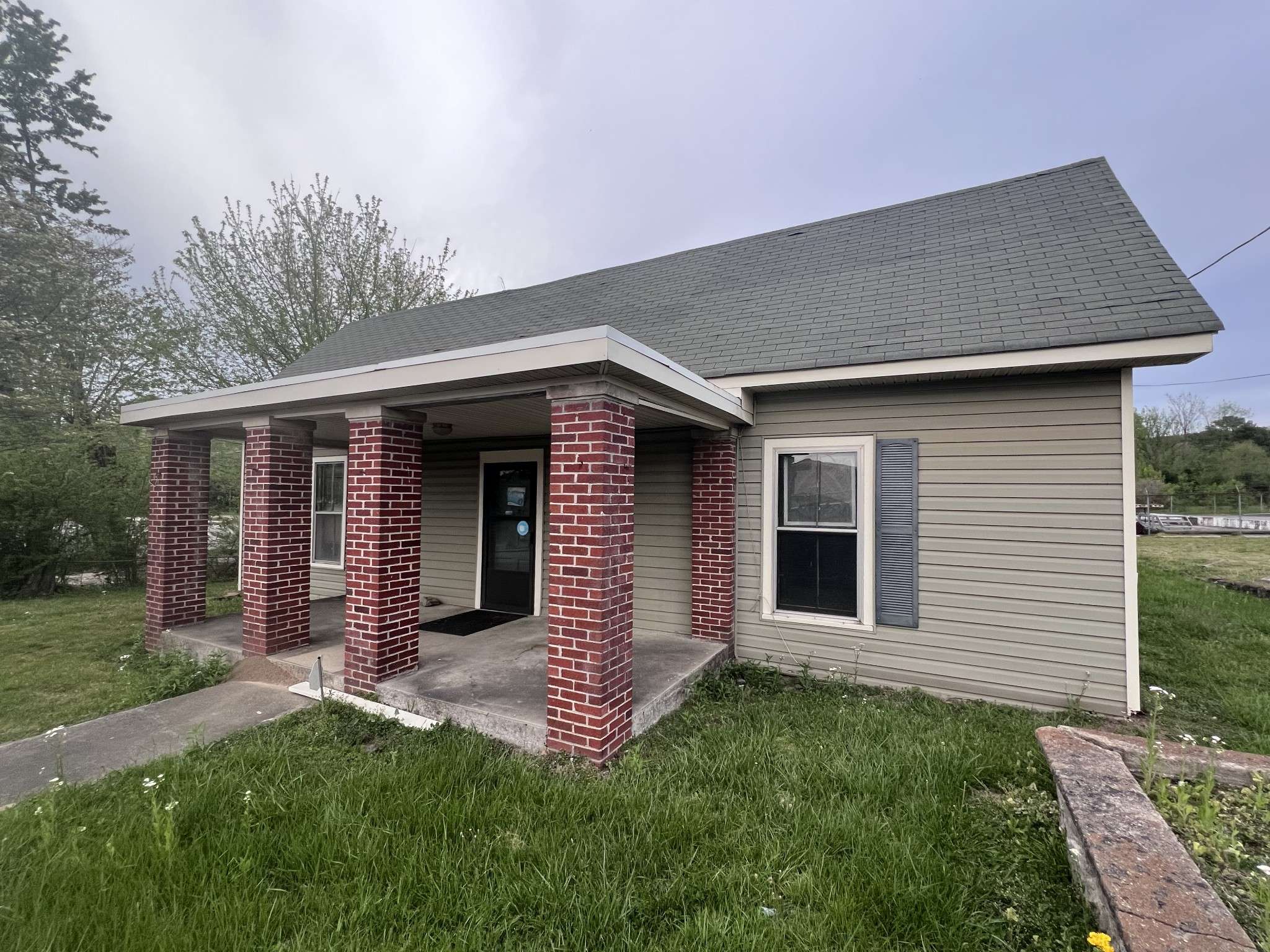 Tracy City, TN 37387,29 Main St