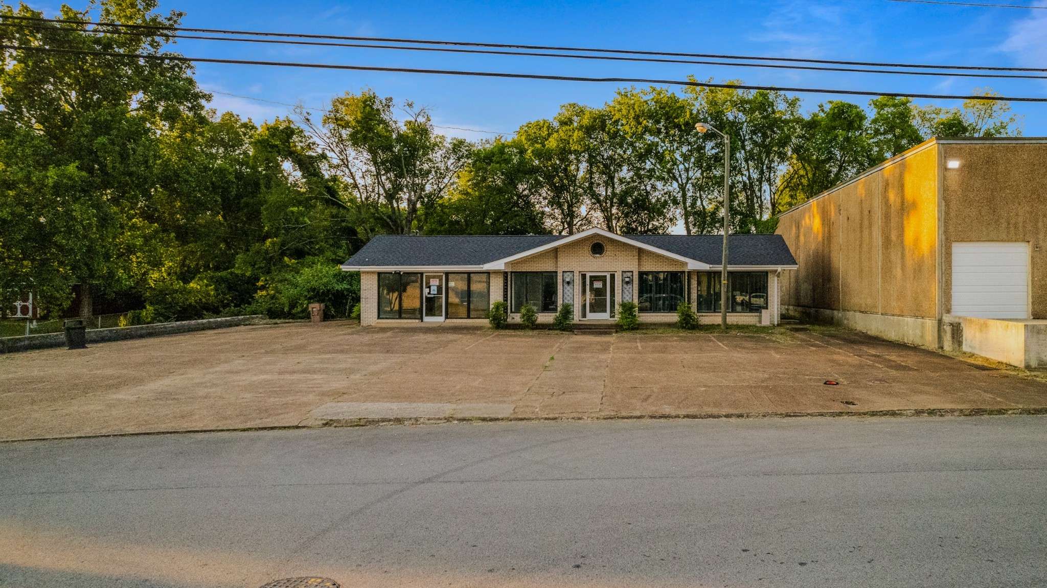 Nashville, TN 37207,121 Oak Valley Dr