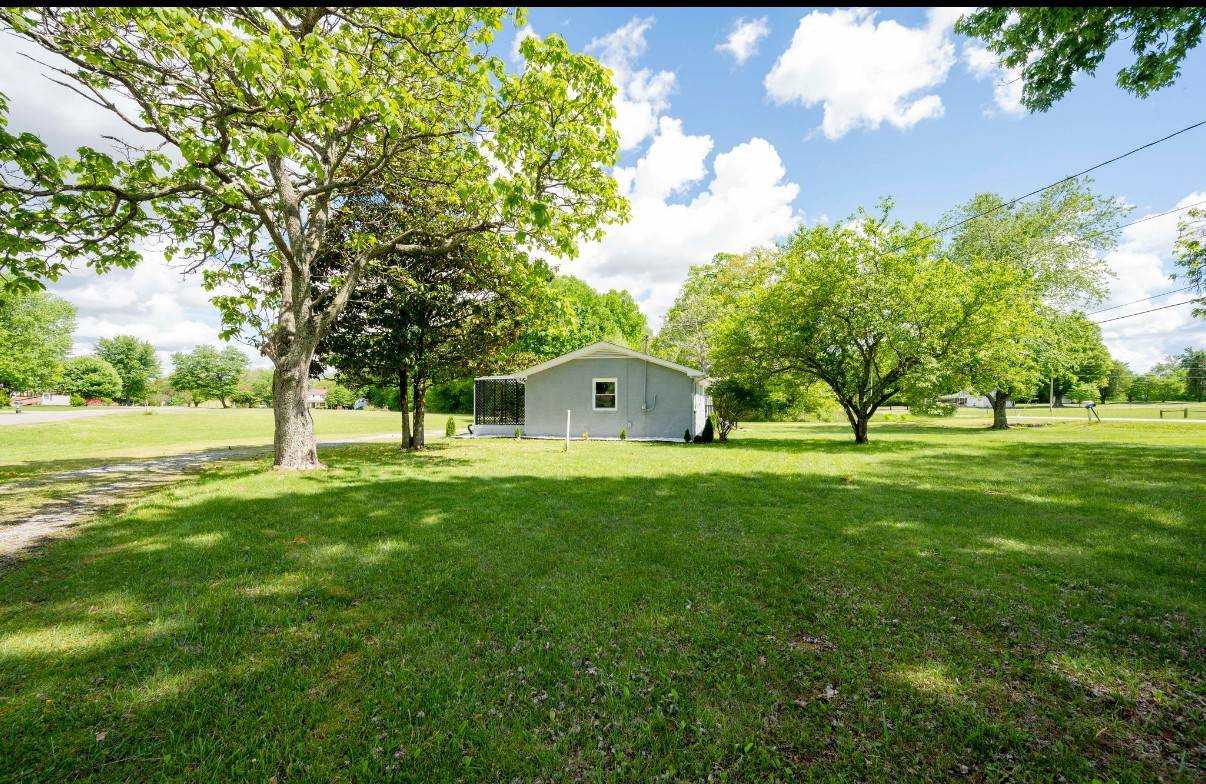 Woodbury, TN 37190,1243 Old McMinnville Hwy