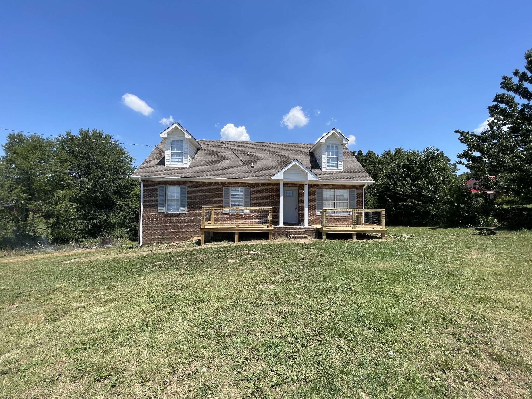 Clarksville, TN 37042,829 Tommy Oliver Rd