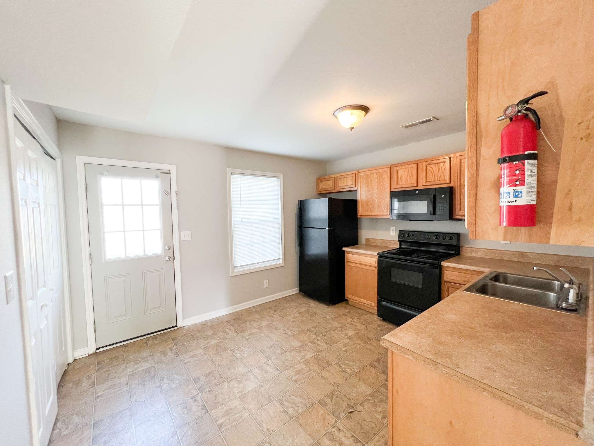 Clarksville, TN 37042,244 Executive Ave