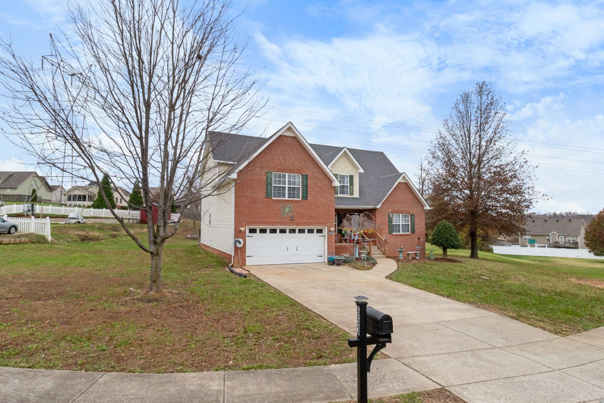 Clarksville, TN 37040,653 Winding Bluff Way