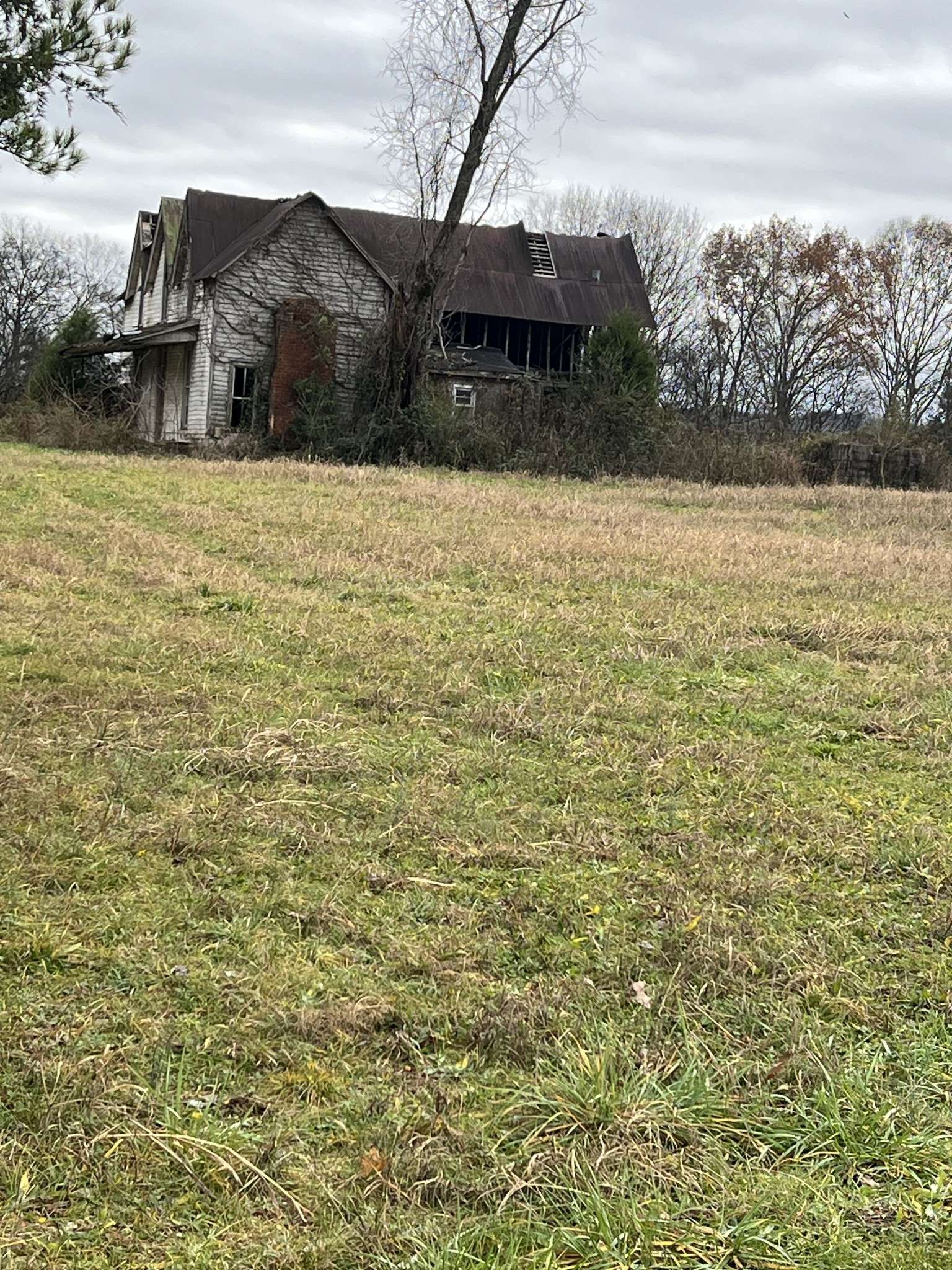 Gainesboro, TN 38562,480 Smith Bend Ln