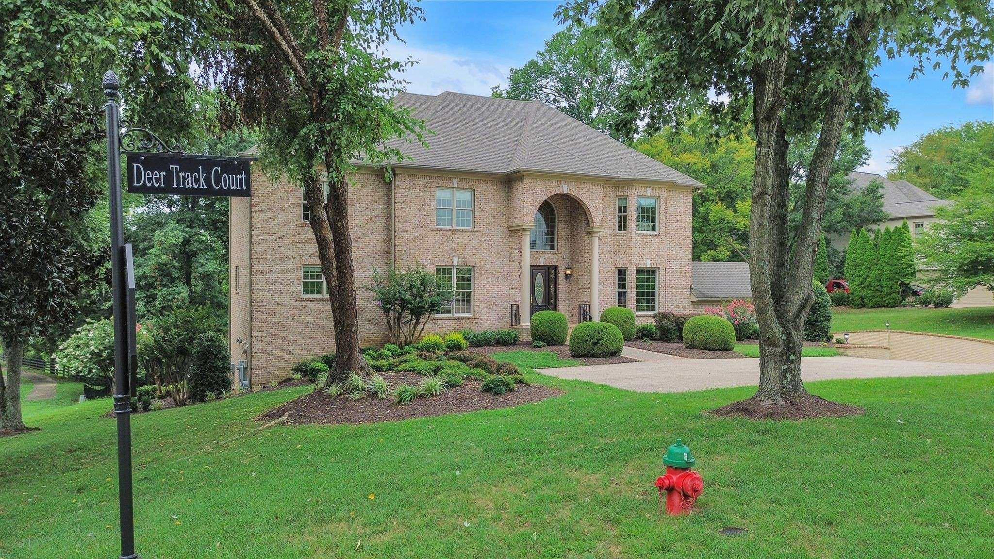 Brentwood, TN 37027,9619 Deer Track Ct