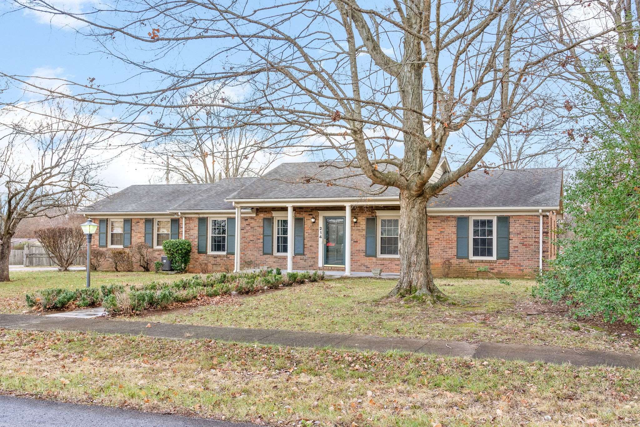 Hopkinsville, KY 42240,214 Blane Dr