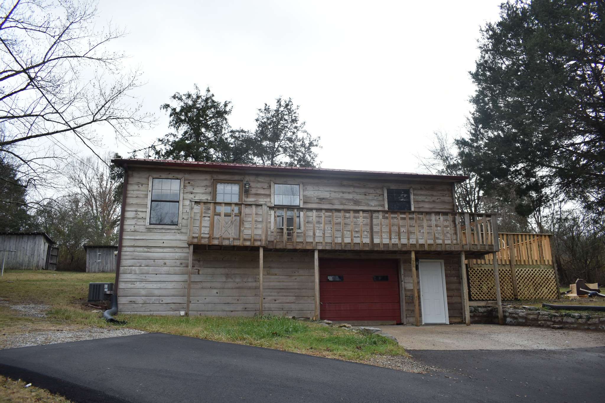 Carthage, TN 37030,135 Hogans Creek Rd