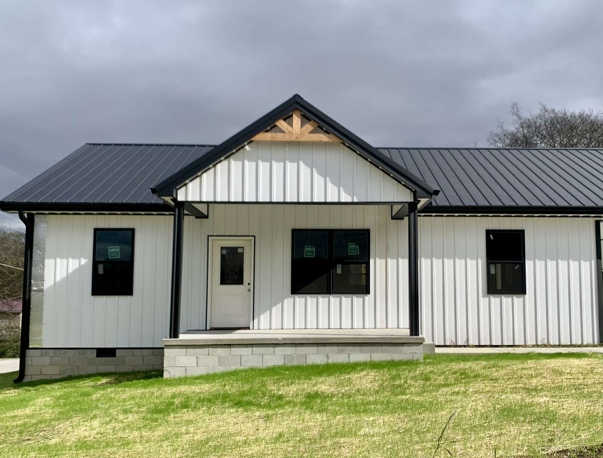 Lewisburg, KY 42256,220 College Street