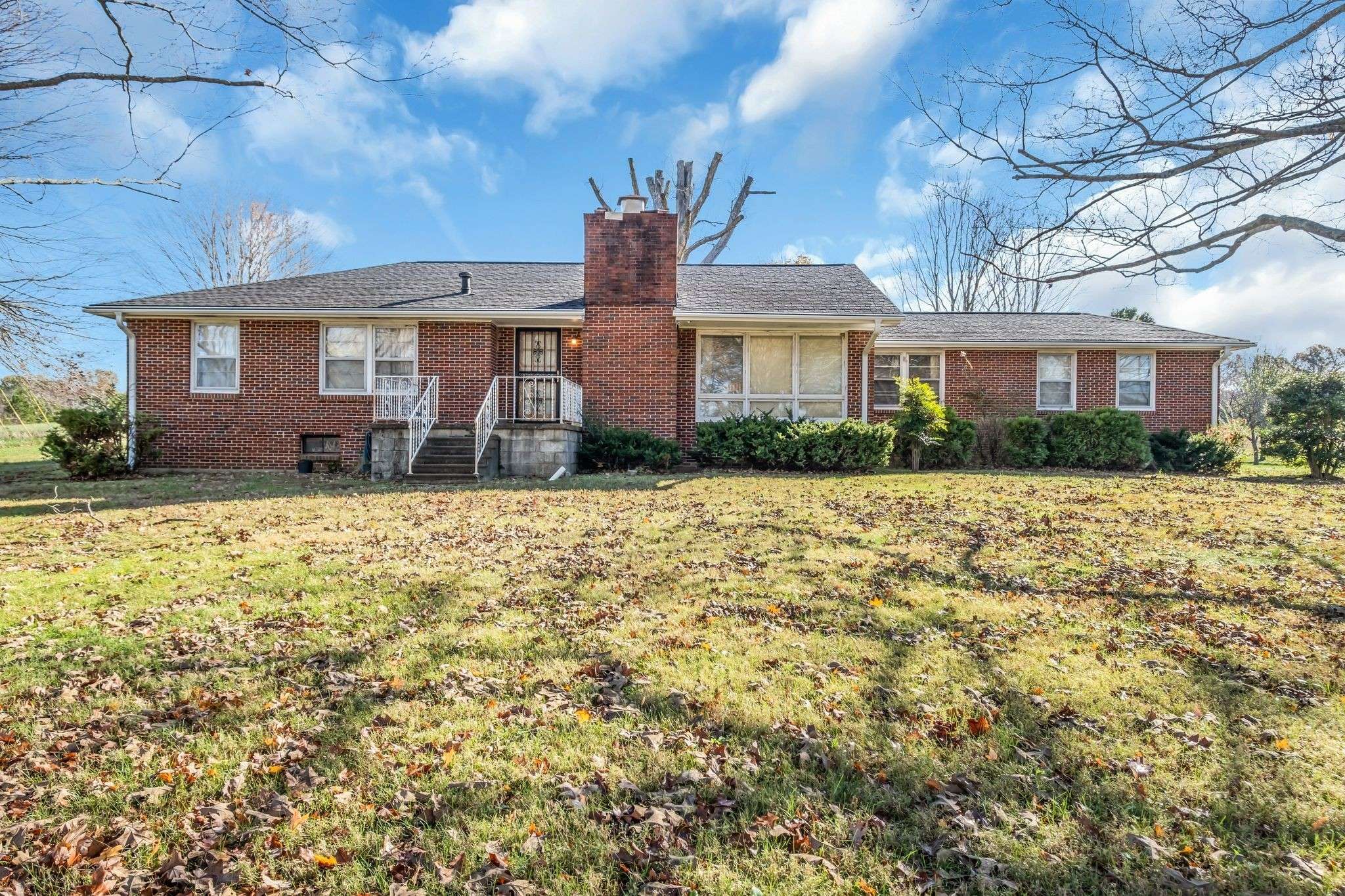 Dickson, TN 37055,1305 Hwy 48 South