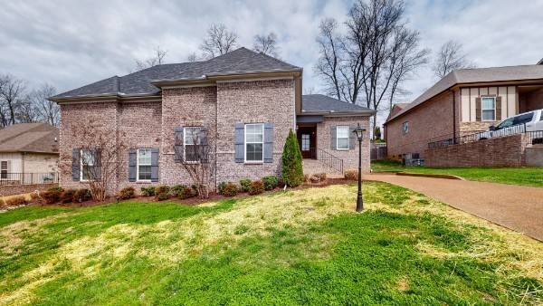 Hendersonville, TN 37075,164 Cobbler Cir