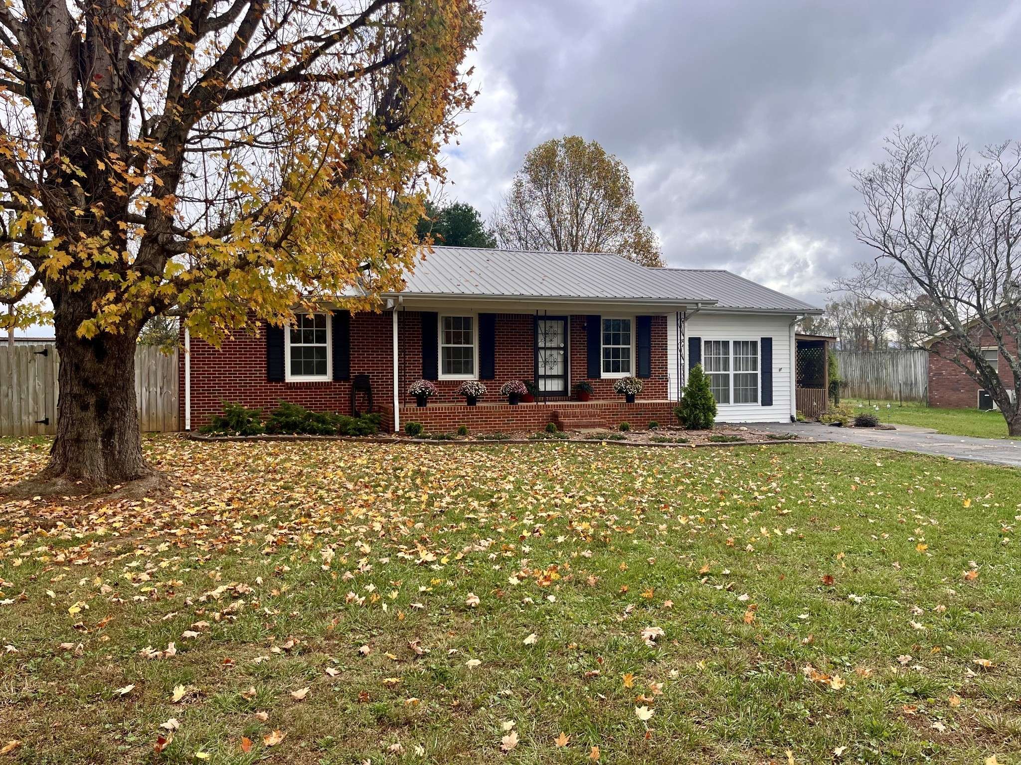 Rock Island, TN 38581,391 Azalea Dr