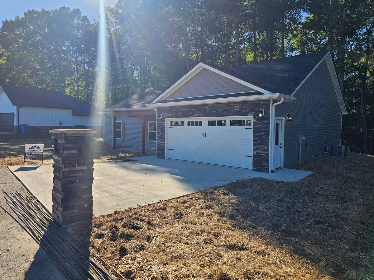 Gainesboro, TN 38562,123 Lee Ct