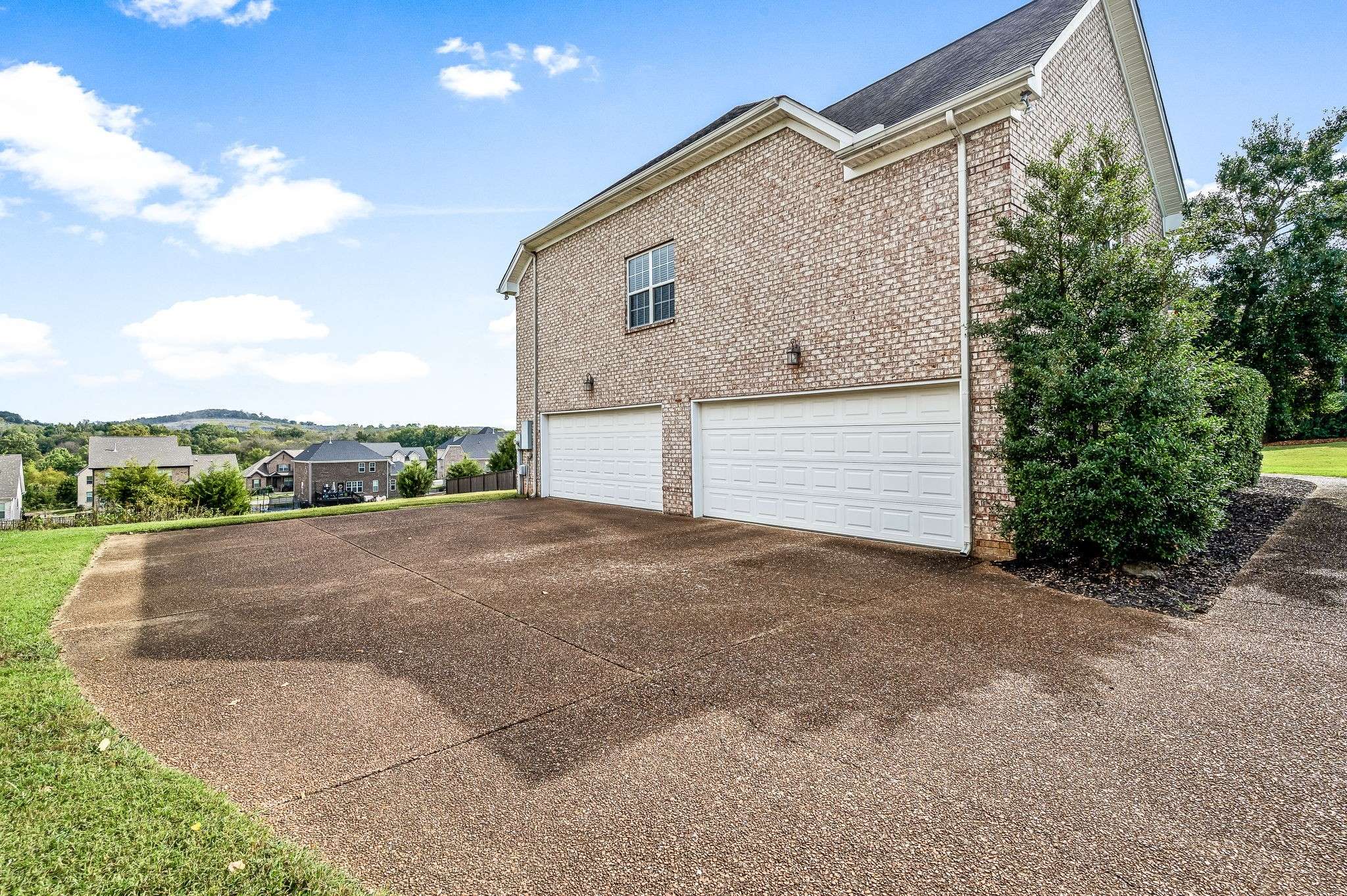 Hendersonville, TN 37075,121 Pilot Knob Ln