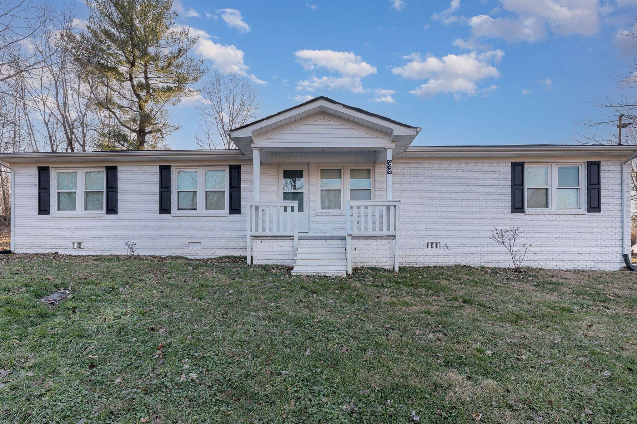 Westmoreland, TN 37186,228 Howell Rd