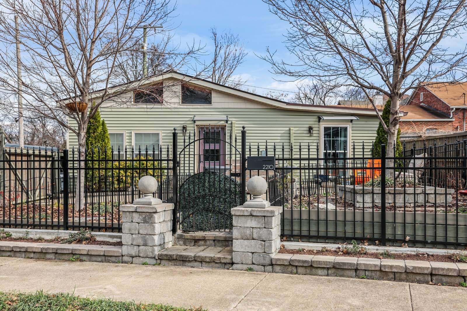 Nashville, TN 37204,2210 9th Ave #S