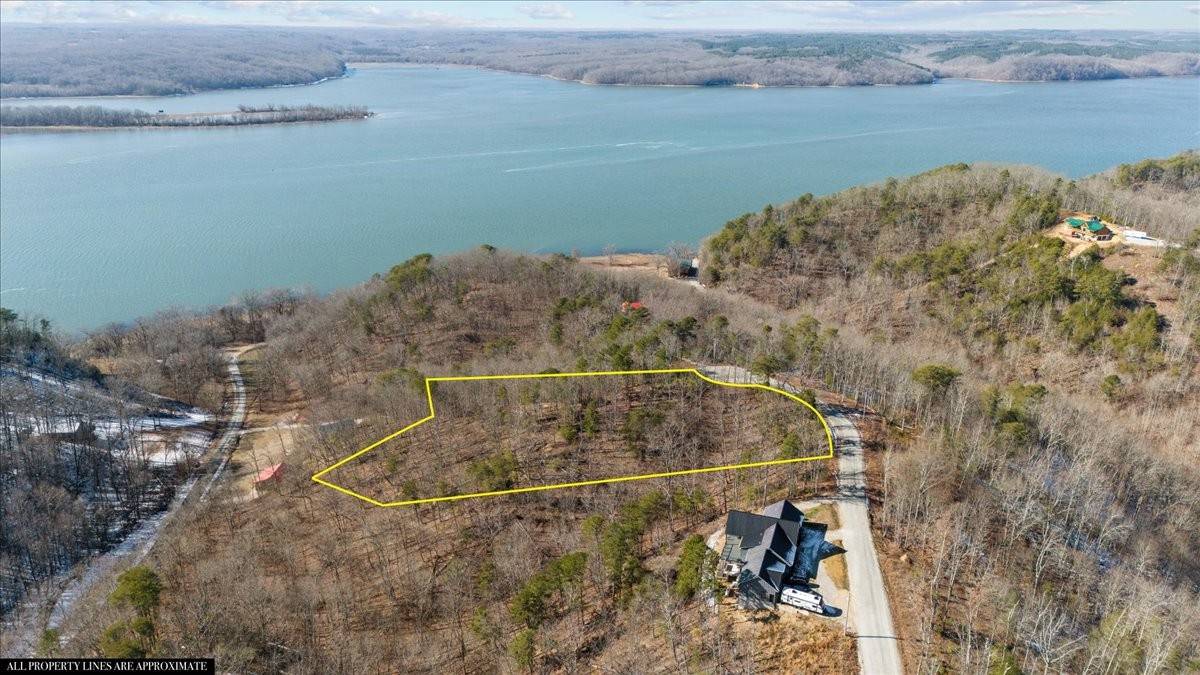 Waverly, TN 37185,0 Crest Ct