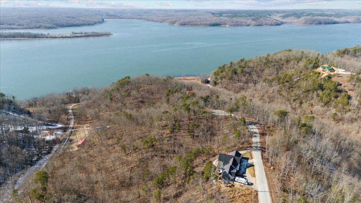 Waverly, TN 37185,0 Crest Ct